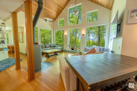 32 Corliss Point Way Keene NY 12942