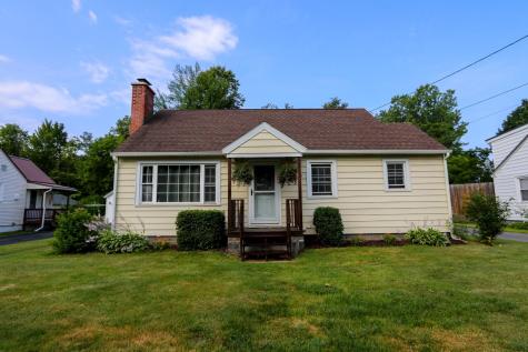 33 Maple Street Morrisonville NY 12962