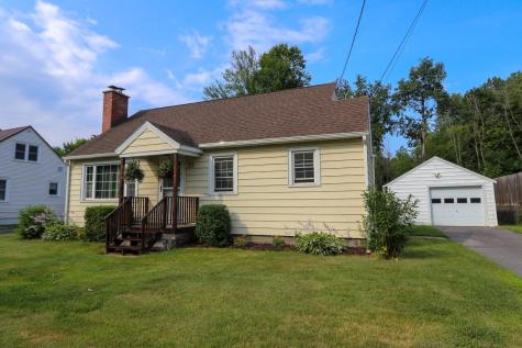33 Maple Street Morrisonville NY 12962