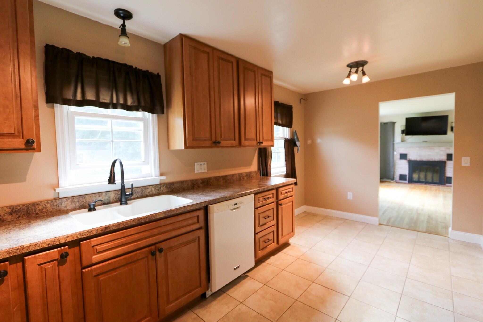 33 Maple Street Morrisonville NY 12962
