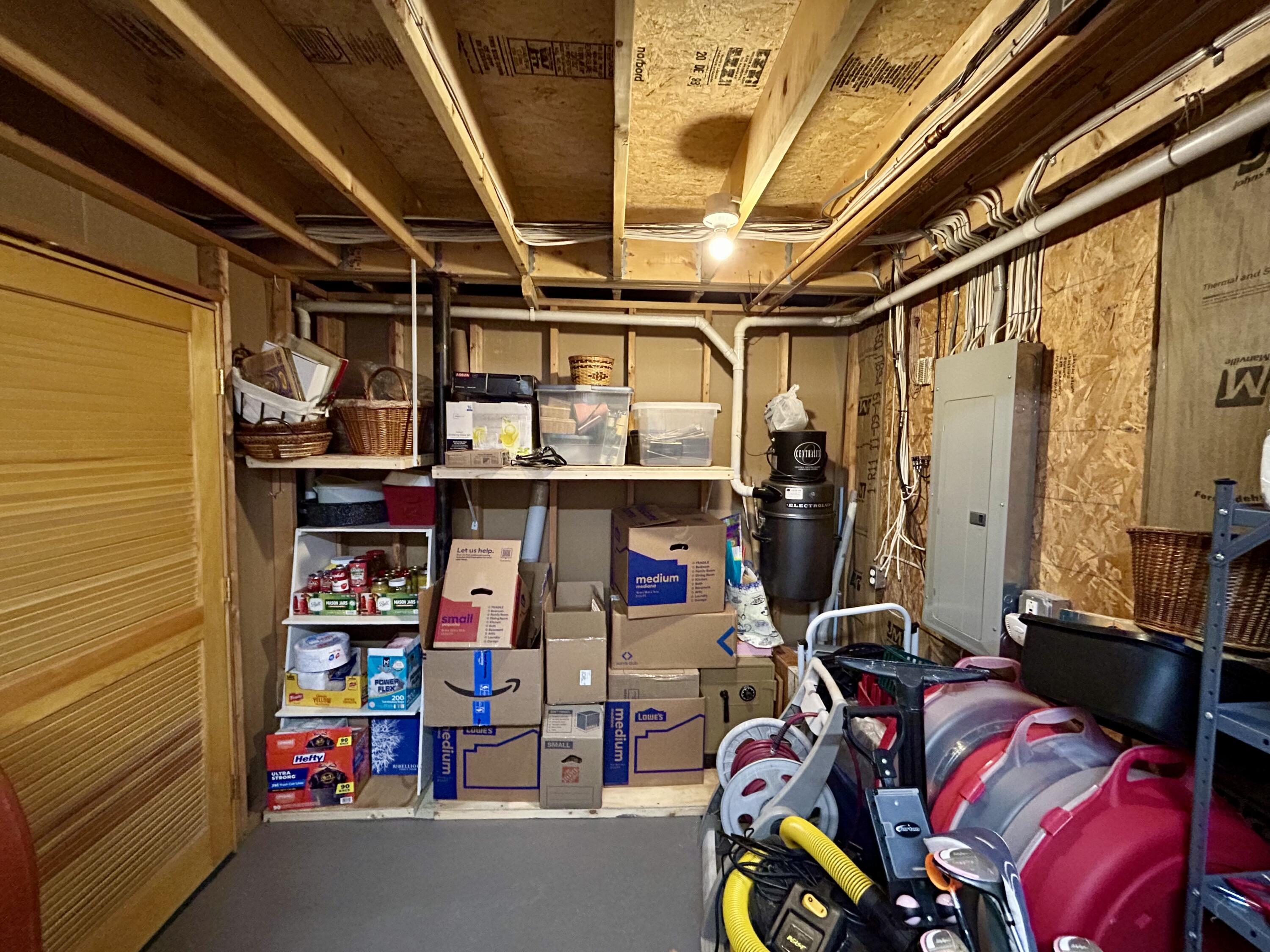 24 Broad Lane Au Sable Forks NY 12912