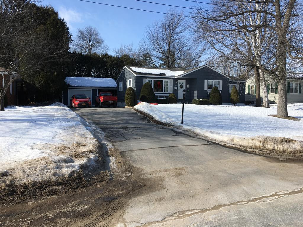 17 Halsey Court Plattsburgh NY 12901