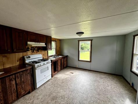10 Miller Road Mooers Forks NY 12959