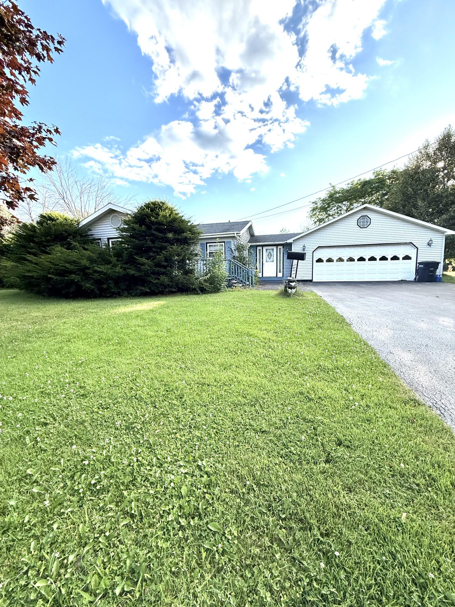 10779 Us-9 Champlain NY 12919