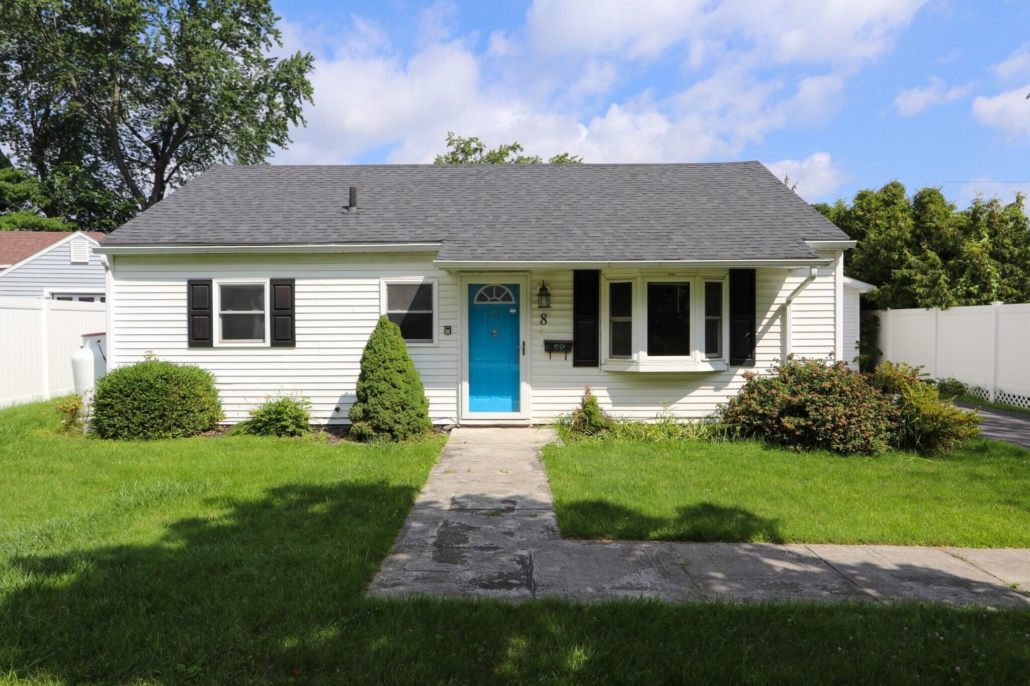 8 Lincoln Lane Plattsburgh NY 12901