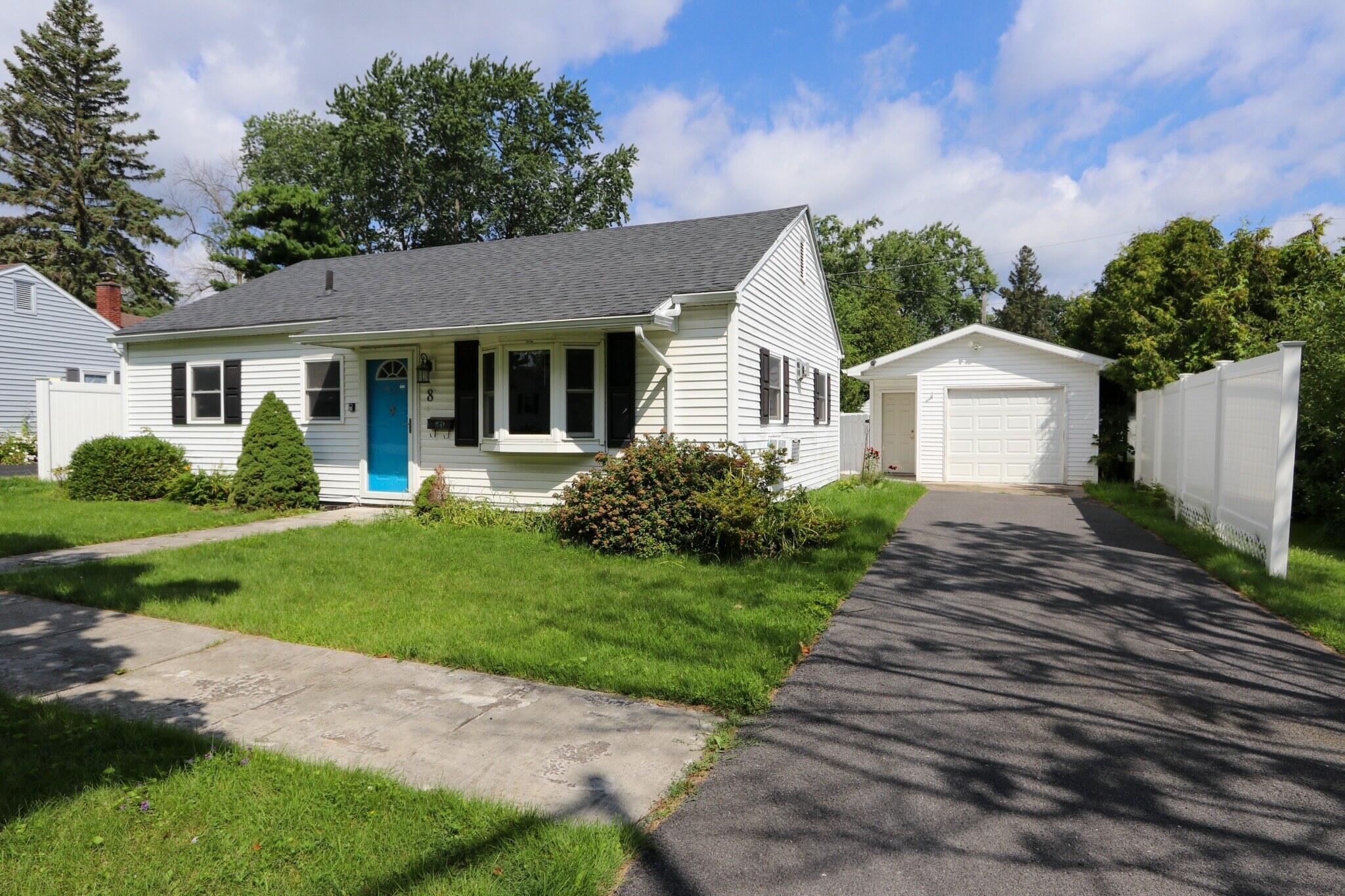 8 Lincoln Lane Plattsburgh NY 12901