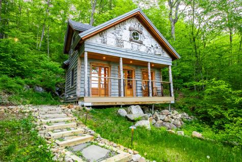 12 George & Bliss Lane Lake Placid NY 12946