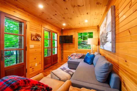 12 George & Bliss Lane Lake Placid NY 12946