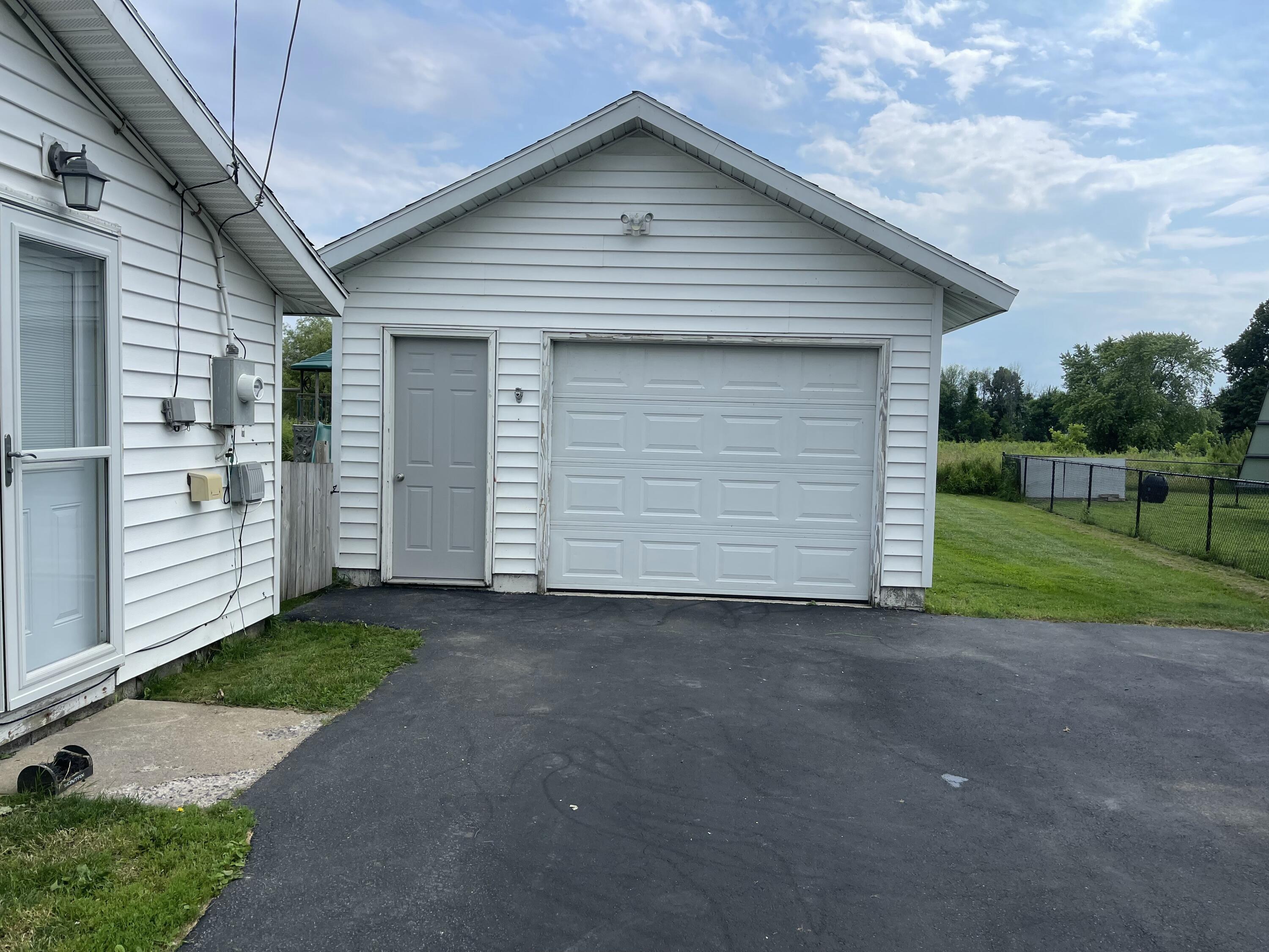 19 Genesee Lane Plattsburgh NY 12901