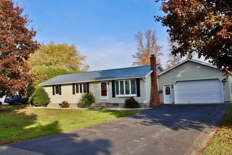 16 Stewart Street Rouses Point NY 12979