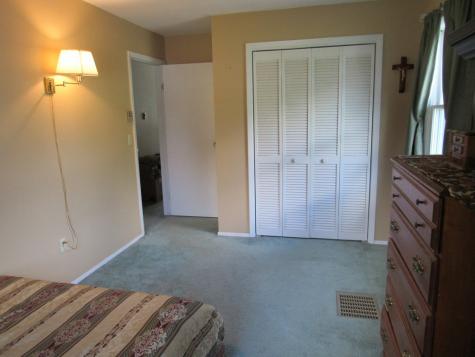 46 Joyce Avenue Morrisonville NY 12962