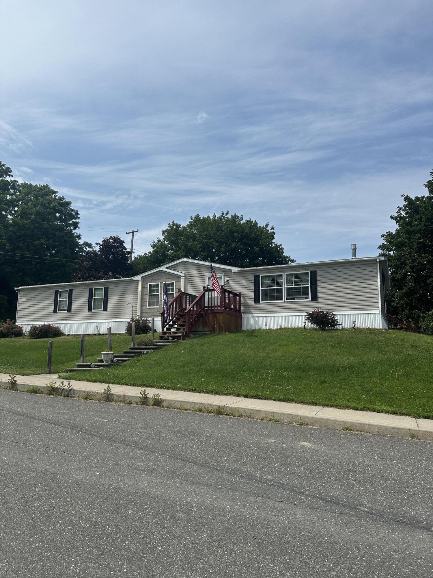 28 Elizabeth Street Port Henry NY 12974