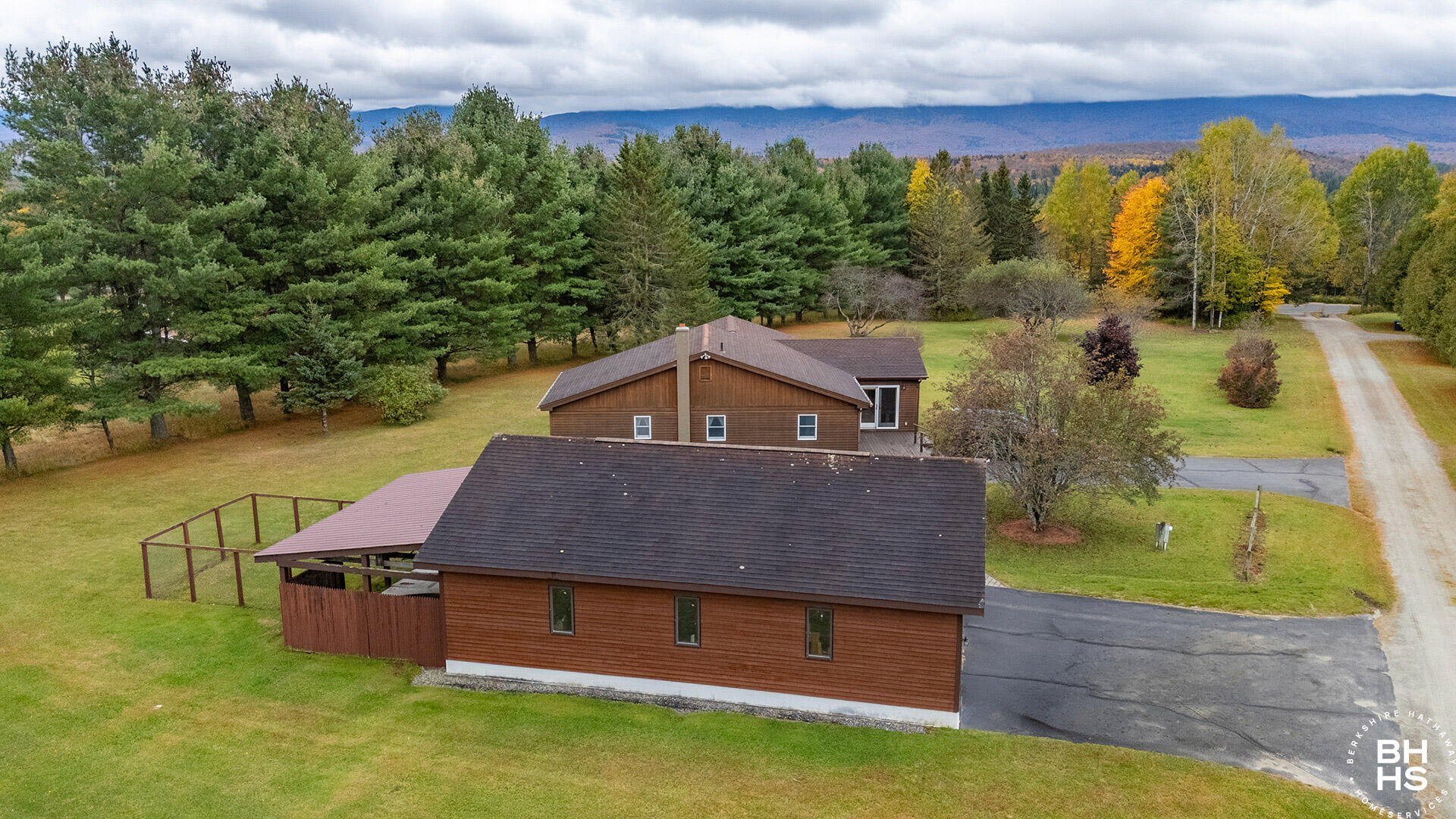 18 Turkey Run Lane Road Vermontville NY 12989