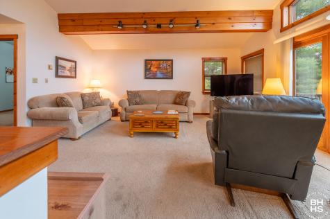 18 Turkey Run Lane Road Vermontville NY 12989