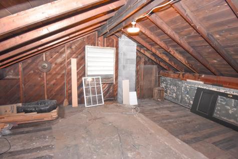 9 Elm Street Peru NY 12972