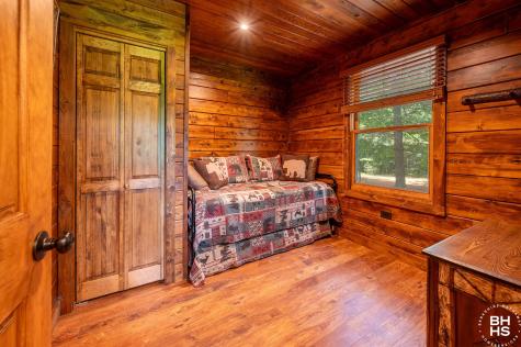 2292 Gillespie Drive Bloomingdale NY 12913