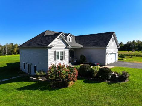 786 Calkins Road Peru NY 12972