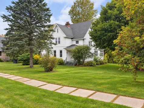 21 Oak Street Champlain NY 12919