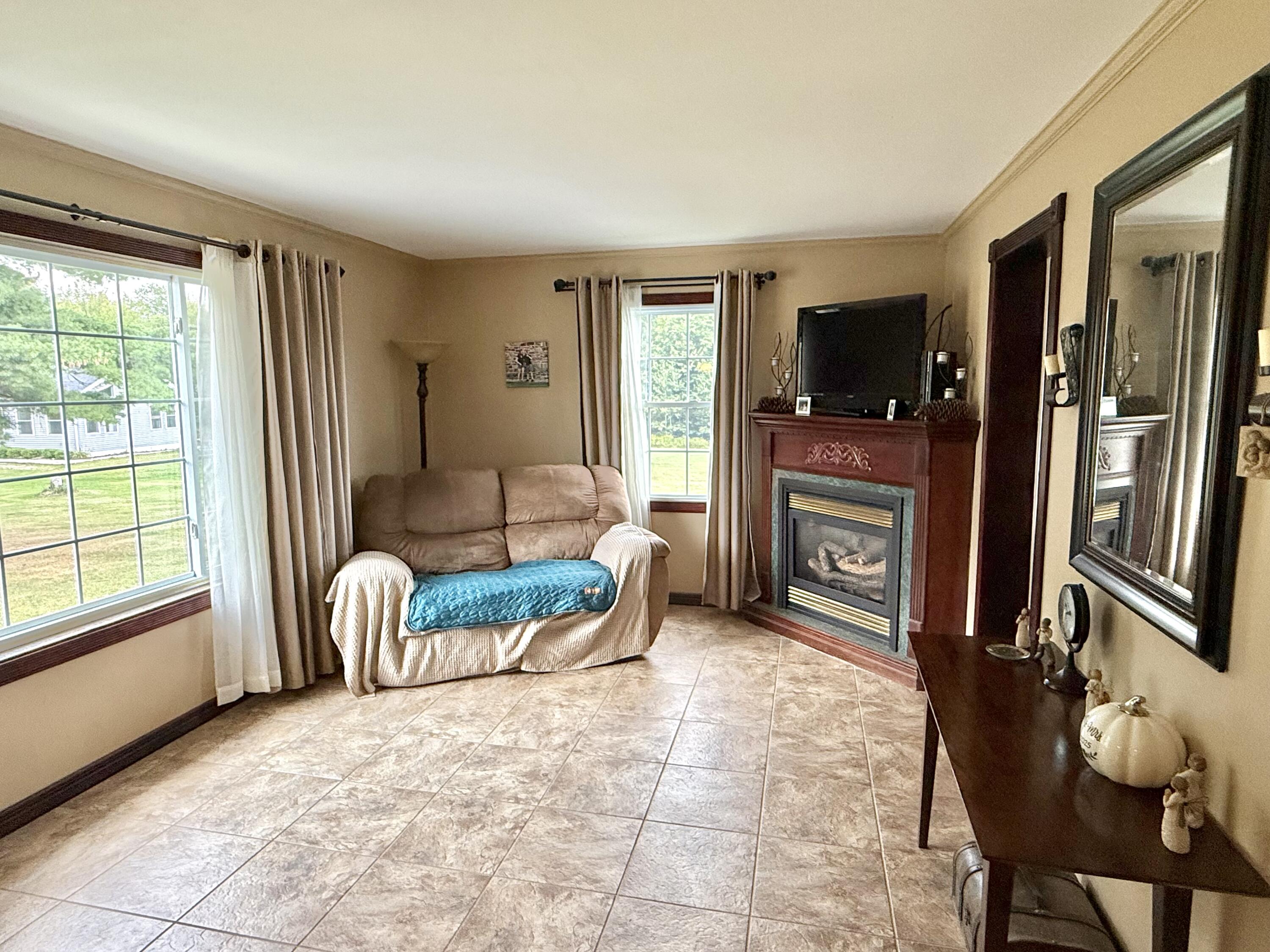 14 Carriage Hill Peru NY 12972