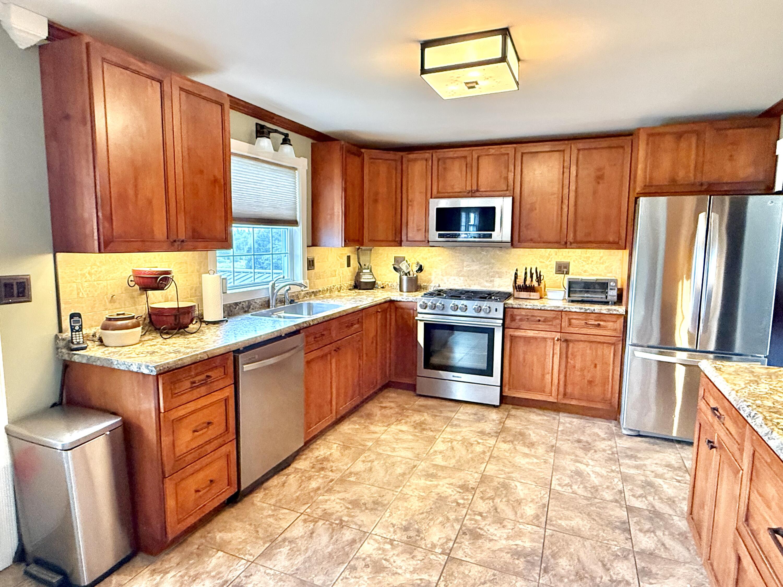 14 Carriage Hill Peru NY 12972