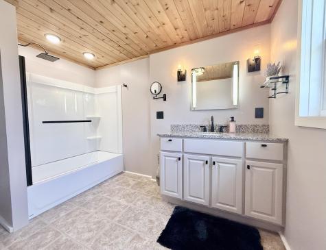 142 Algonquin Park Road Plattsburgh NY 12901