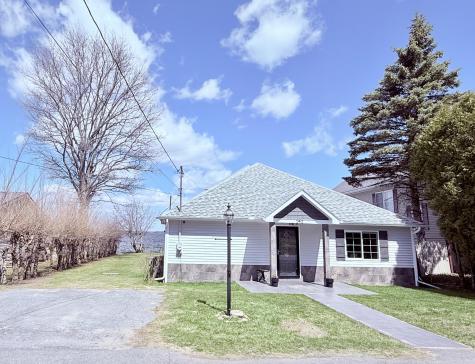 142 Algonquin Park Road Plattsburgh NY 12901