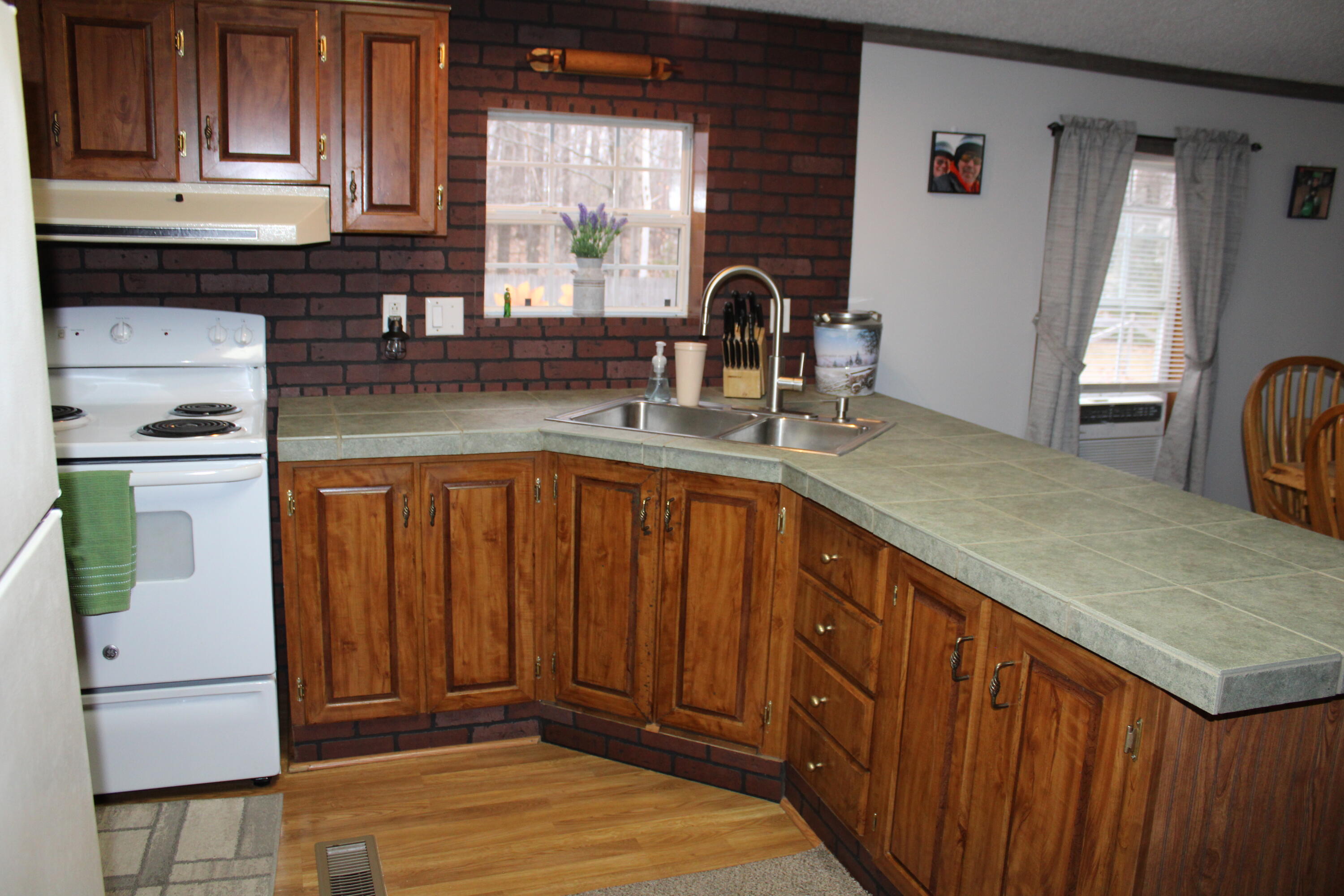 710 Rand Hill Road Morrisonville NY 12962