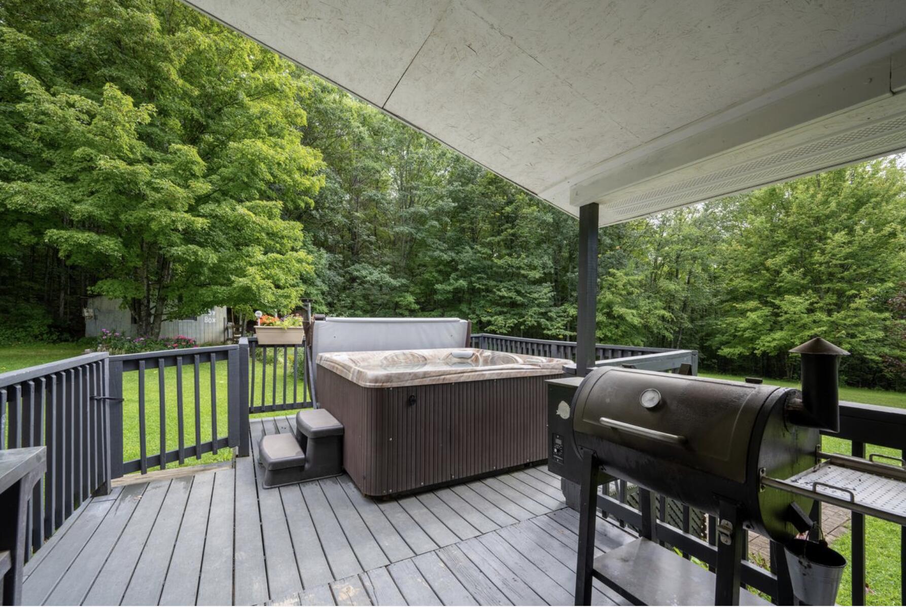 469 Hurley Road Westport NY 12993