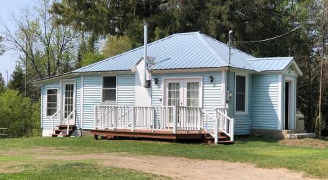 414 Swinyer Road Vermontville NY 12989
