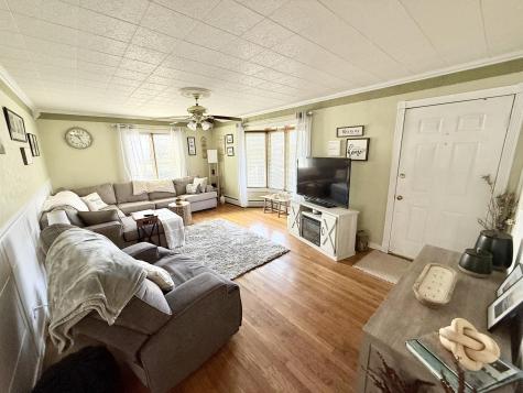 10 Melody Lane Plattsburgh NY 12901