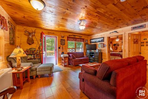 774 Bartlett Carry Road Saranac Lake NY 12983