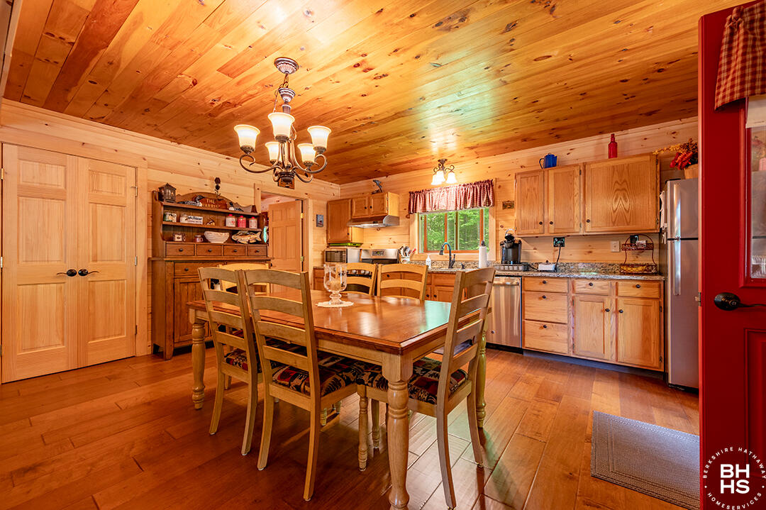 774 Bartlett Carry Road Saranac Lake NY 12983