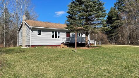 15 Delisle Road Cadyville NY 12918