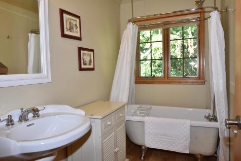 882 Point Road Willsboro NY 12996