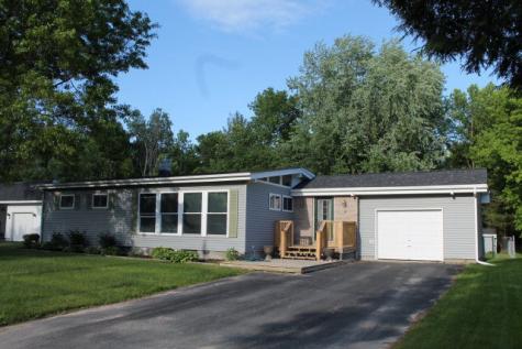 6 Westland Avenue Morrisonville NY 12962