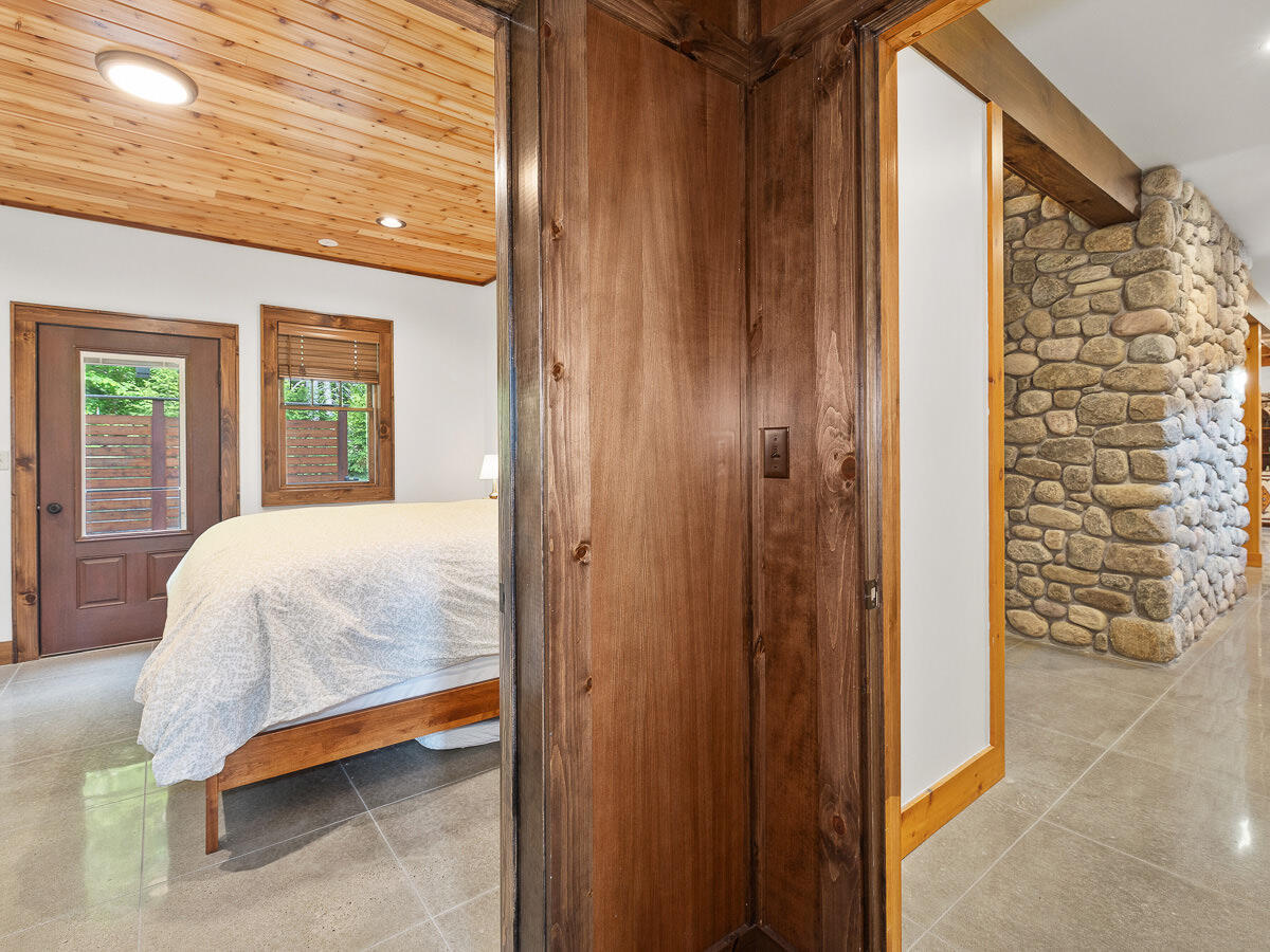 521 Mirror Lake Drive Lake Placid NY 12946