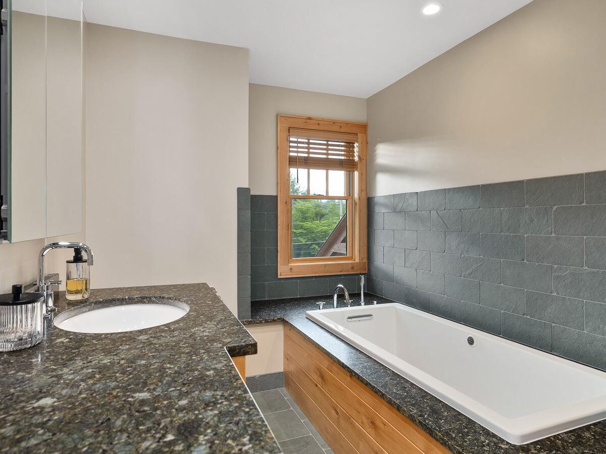 521 Mirror Lake Drive Lake Placid NY 12946