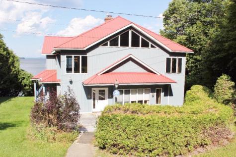 213 Corlear Bay Road Keeseville NY 12944
