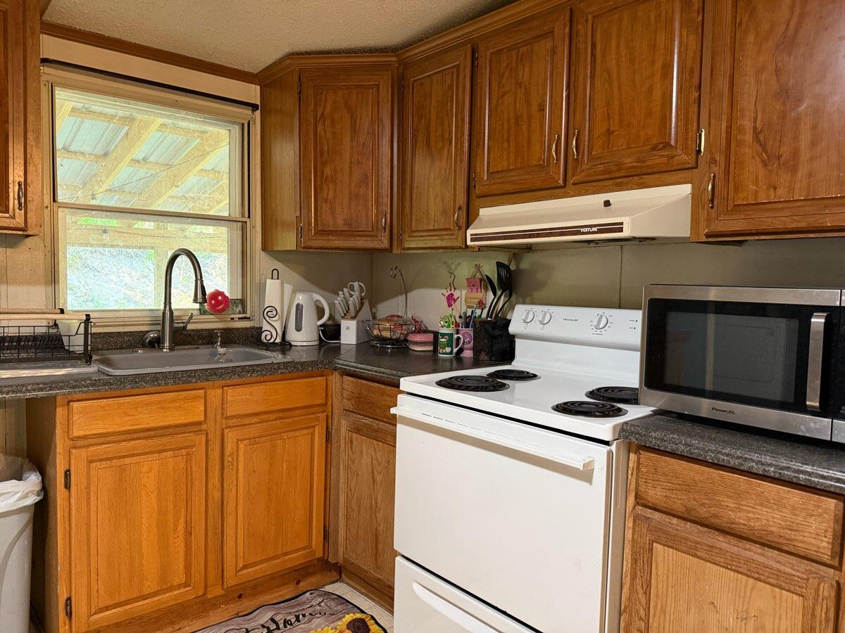 462 Route 9n Keeseville NY 12944