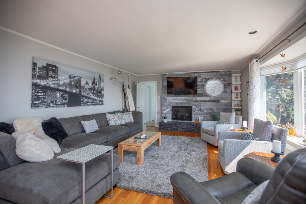 27 Lake Street Port Kent NY 12975