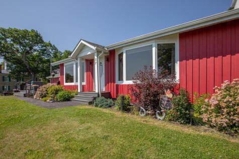 27 Lake Street Port Kent NY 12975