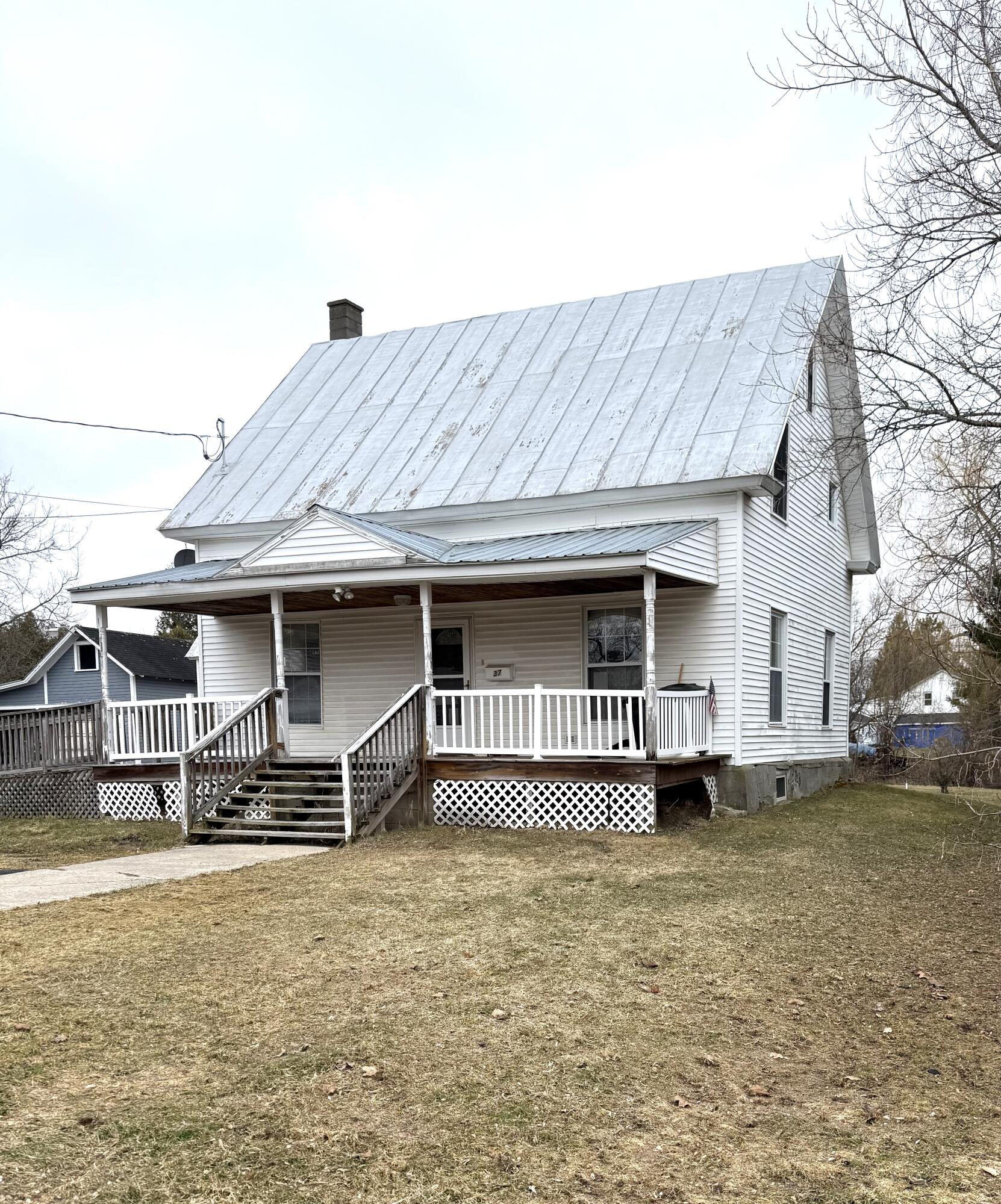 37 Spruce Street Champlain NY 12919