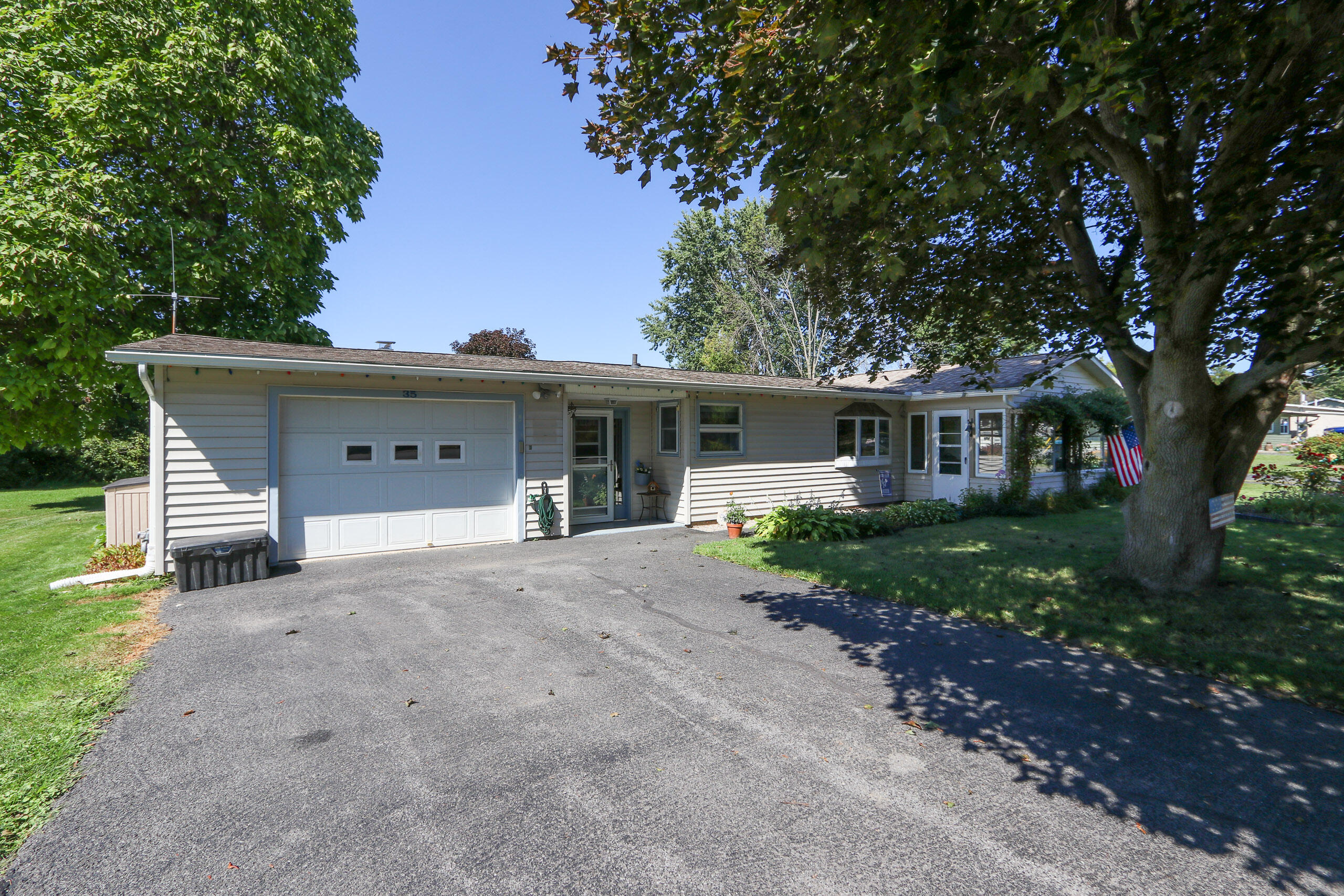 35 Seneca Drive Plattsburgh NY 12901