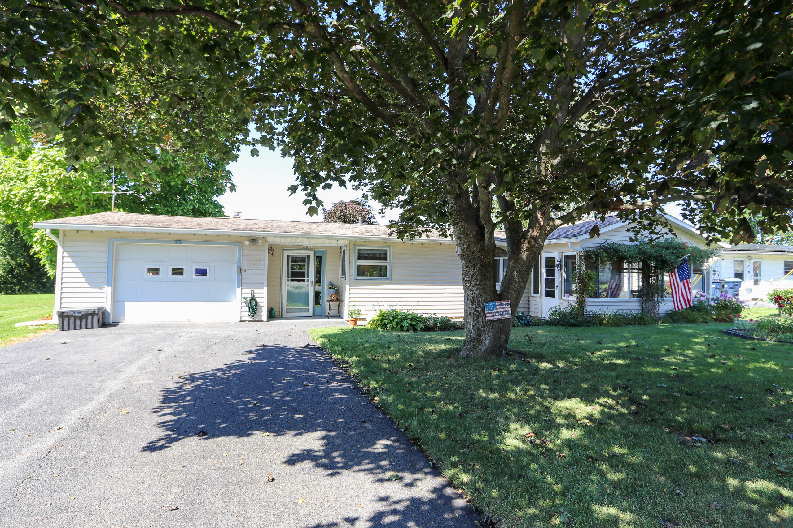 35 Seneca Drive Plattsburgh NY 12901