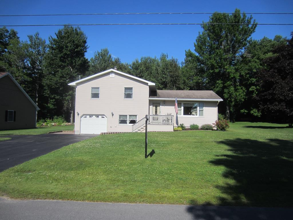 9 Sheila Avenue Plattsburgh NY 12901