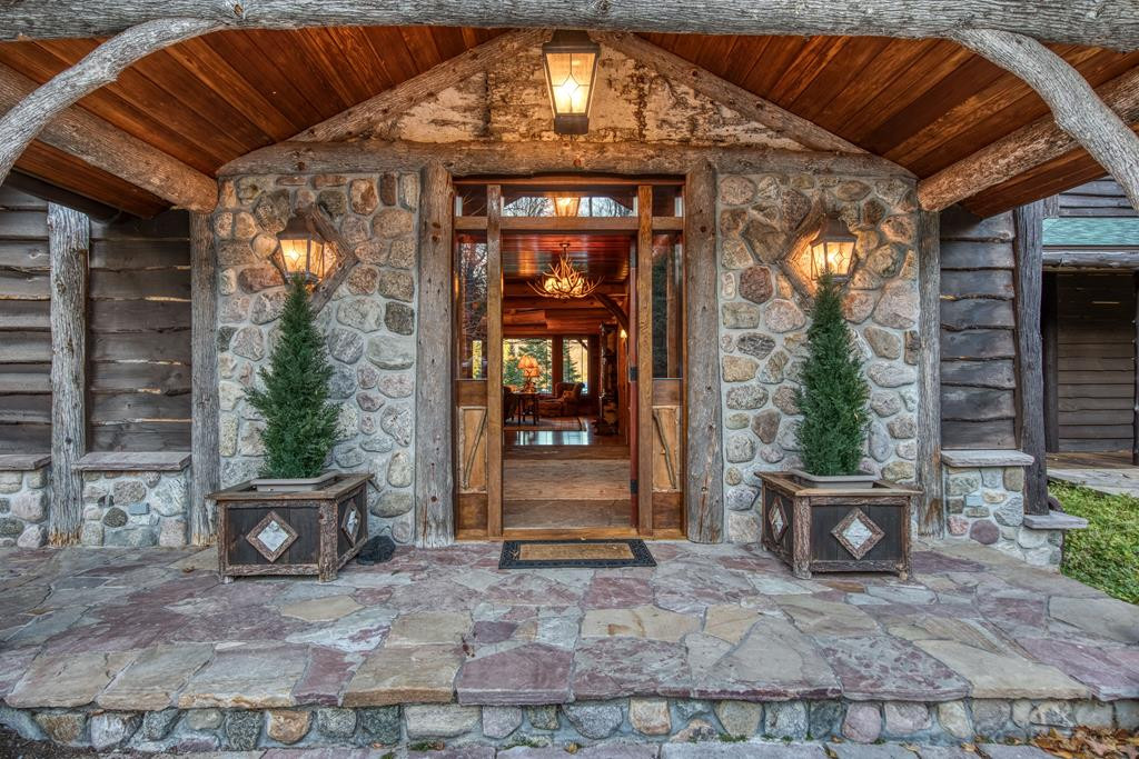 62 Peninsula Road Lake Placid NY 12946
