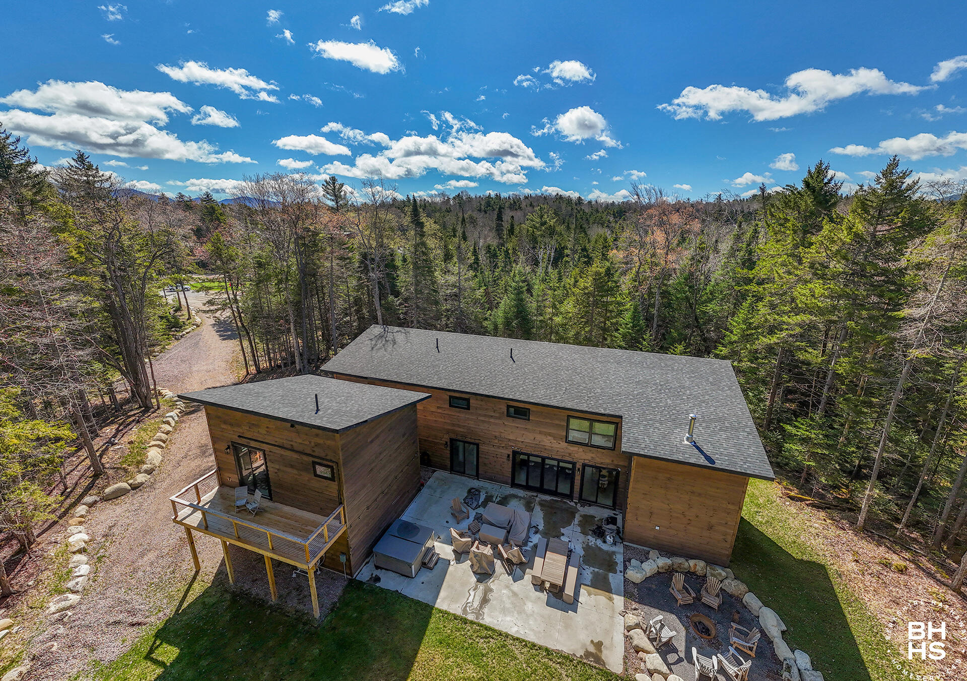 44 Lambs Way Lake Placid NY 12946