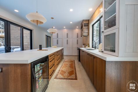 44 Lambs Way Lake Placid NY 12946