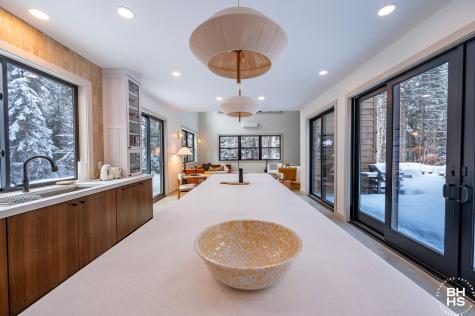 44 Lambs Way Lake Placid NY 12946