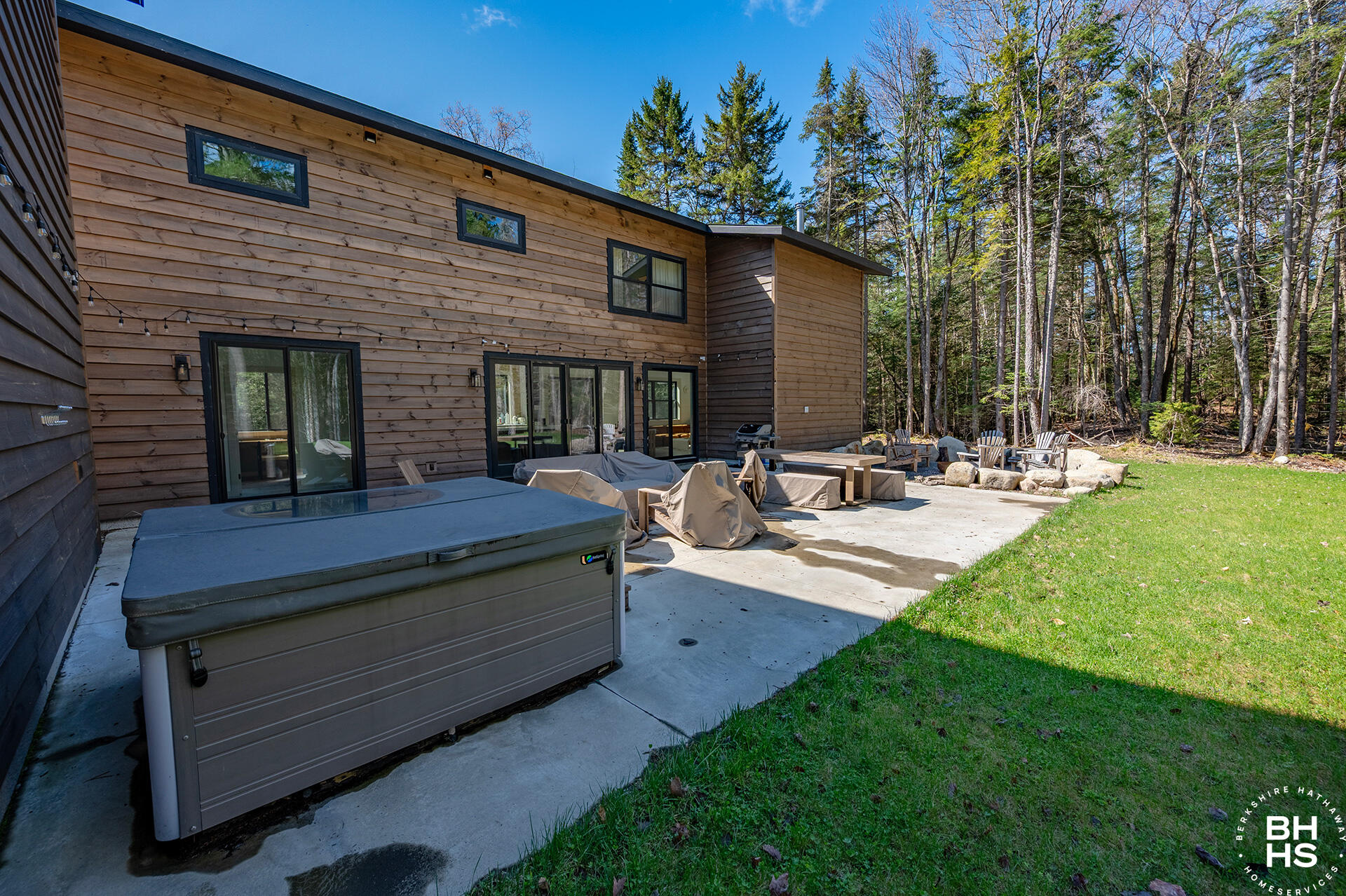 44 Lambs Way Lake Placid NY 12946
